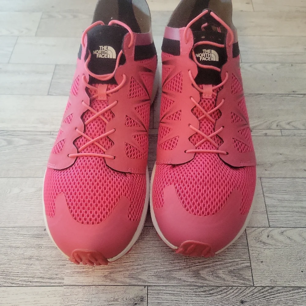 The North Face Womens Light‎ Wave Shoes Size 10.5 Vibram Sole Lace Up Sneakers